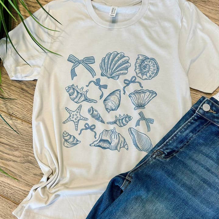 Coquette Seashell Graphic Tee/Crew for wholesale by Willow Poppy