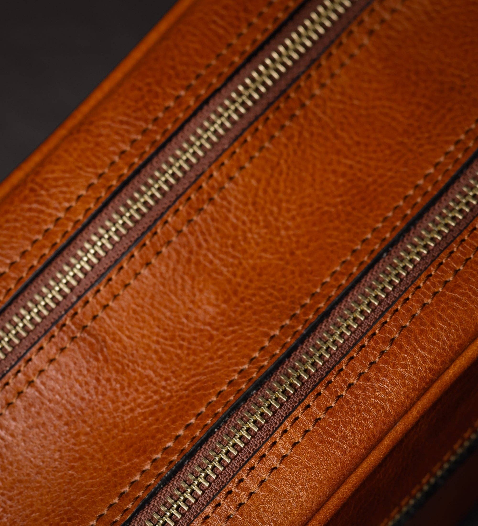 Time Resistance - Wholesale Make-up tas/toilettas - Leren Cosmetica Tas Dopp Kit - All the Kings Men32