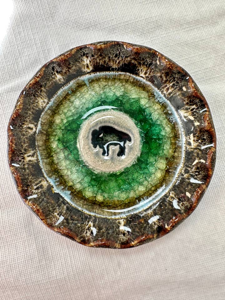 Série Icône Buffalo pour la vente par Down to Earth Pottery