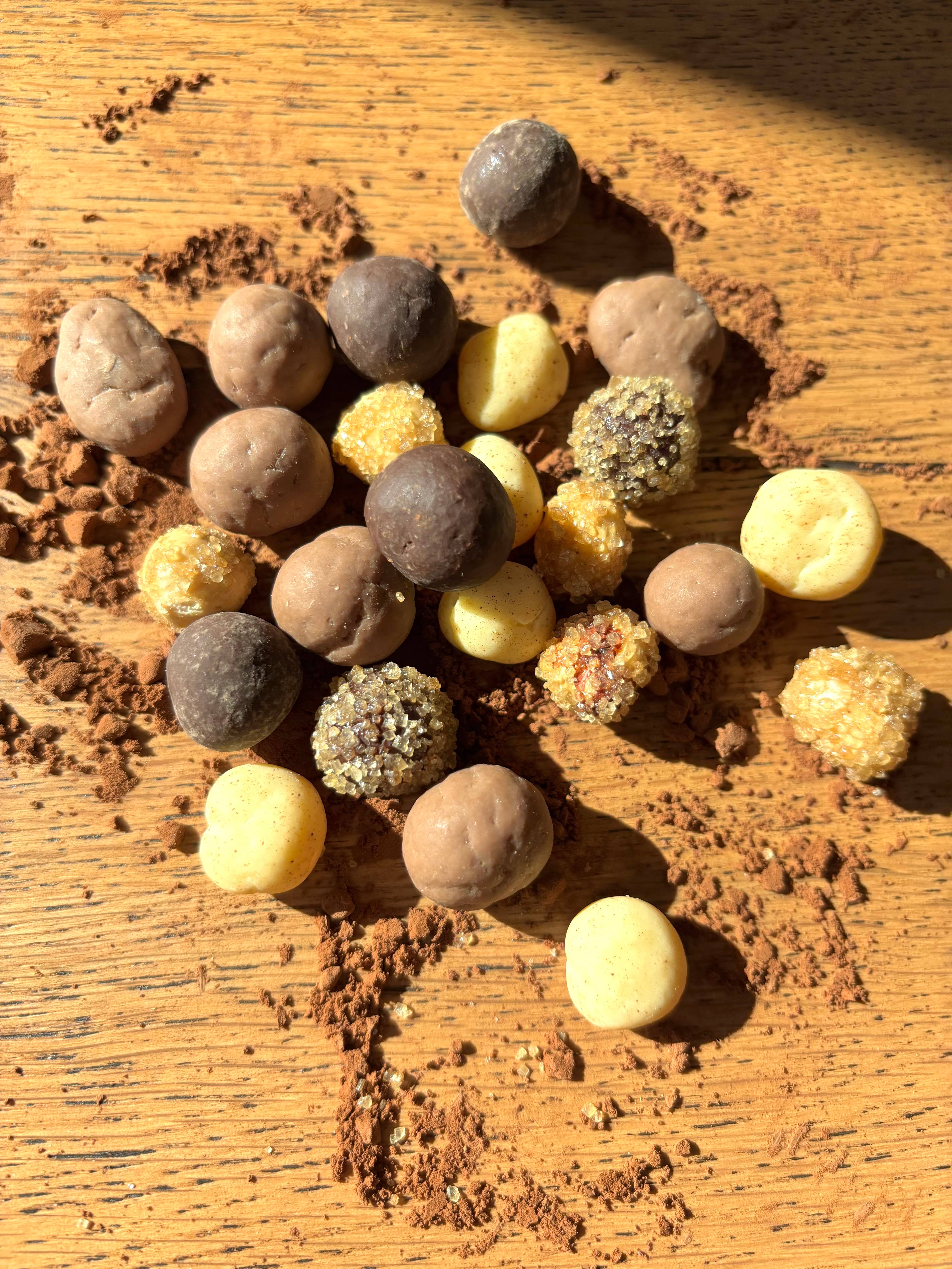 CIOCCOLATO CHIAMBRETTO 1910 - IL CIOCCOLATO DI TORINO - Wholesale Chocolate Covered Sweets - Assorted Dragées1