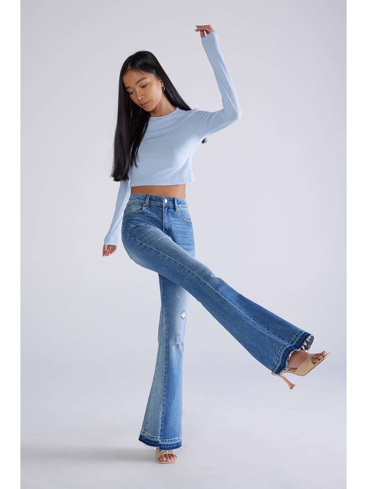 bleu Écharpe évasée à ourlet bloc de couleur bleu moyen pour femmes, automne en vente sur Faire3