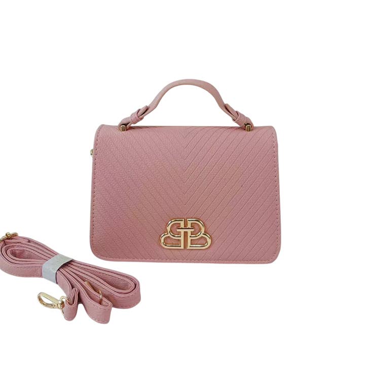 82001 - Fashionable Crossbody and other Purchase Wholesale mpol001. Free Returns & Net 60 Terms on Faire trending on Faire.