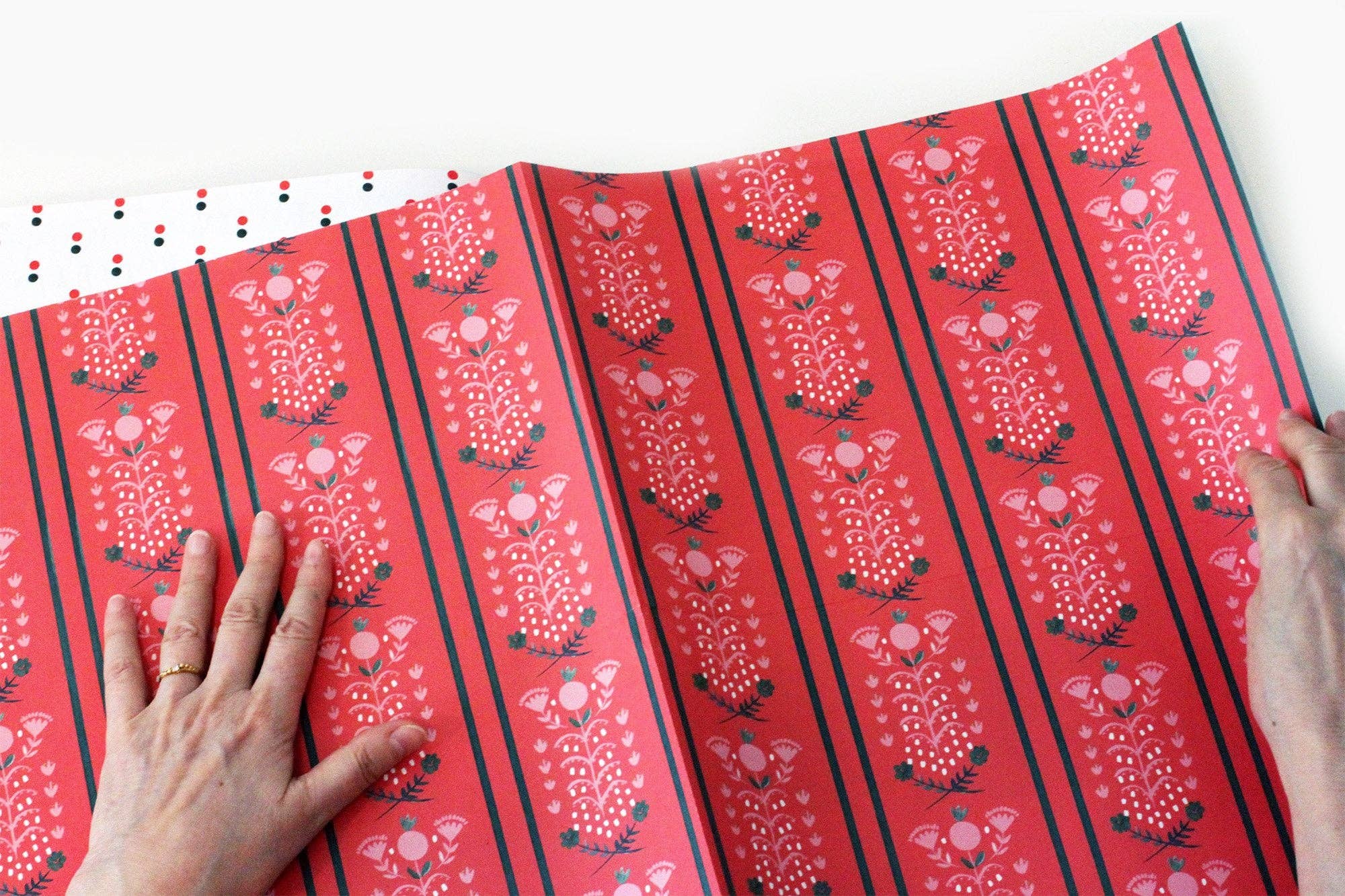 Mr. Boddington's Studio - Wholesale Flat Wrap - Very Delightful Holiday Wrapping Paper Book3