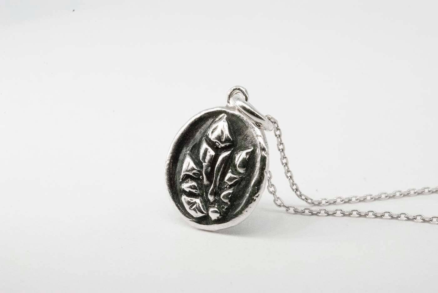 Mackenzie Jones Designs – wholesale Pendant/charm necklace – Crystal Cavern Necklace2