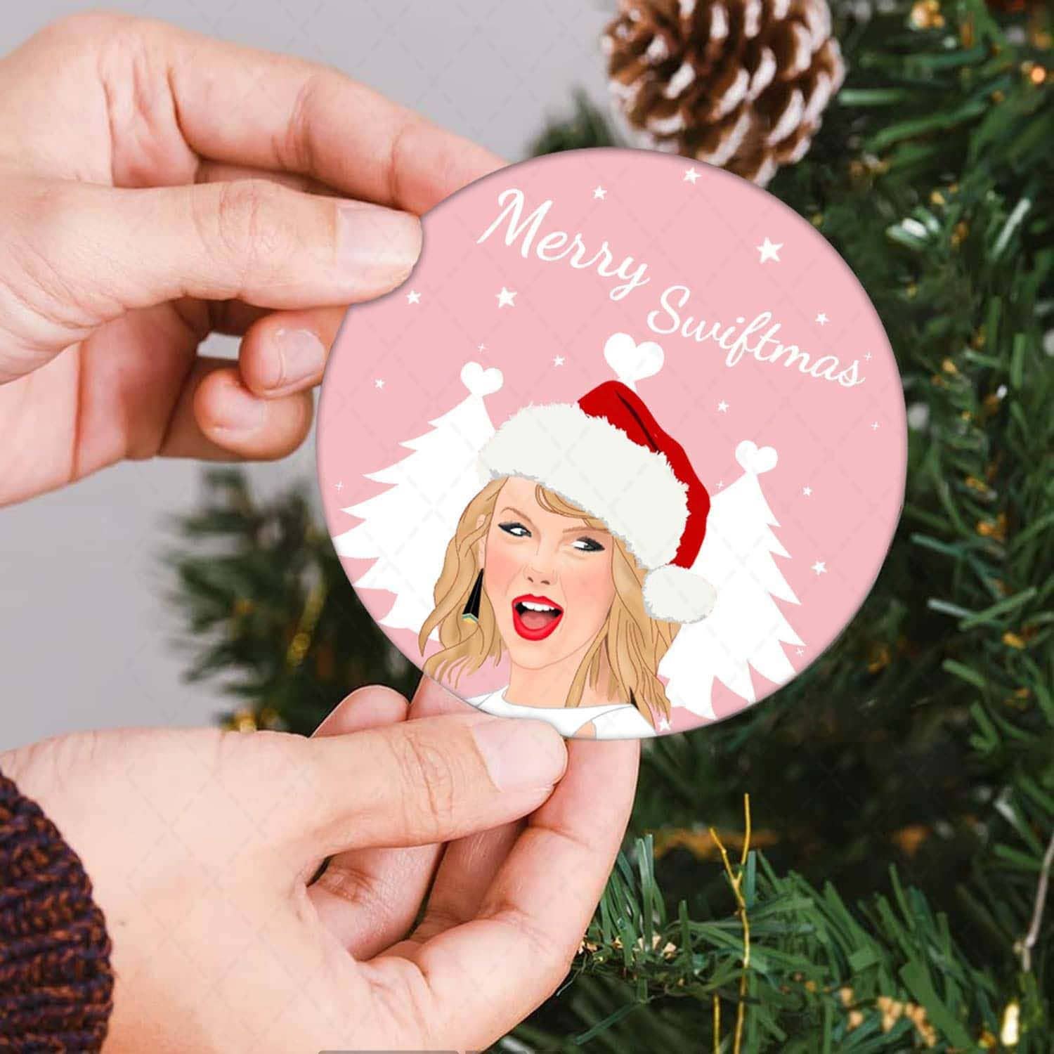 TOMOPOD LLC - Vente Objets de décoration - Décoration de Noël Merry Swiftmas, Taylor Merch1