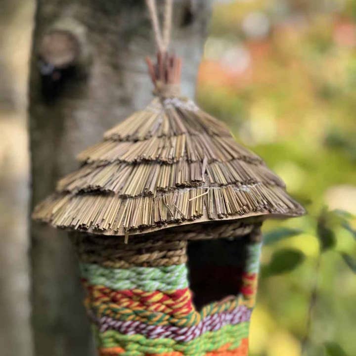 Marissa's Gifts - Wholesale Bird House - Handmade hut weave rattan birdhouses with straw roof measuring 15 x 21cm1
