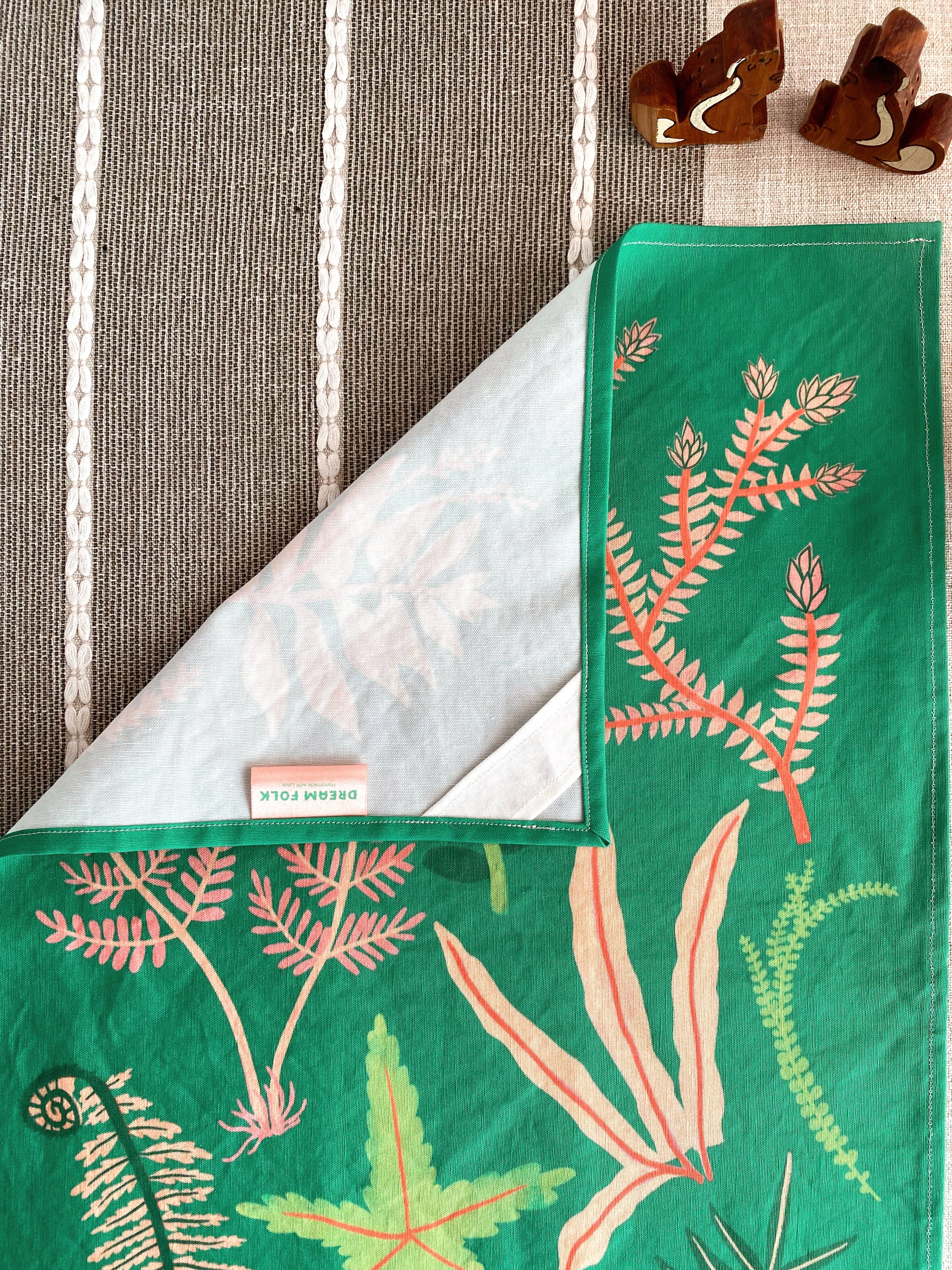 Dream Folk Studio – Engroshandel Viskestykke – Lyserøde og grønne bregner i hør-bomulds håndlavet viskestykke2