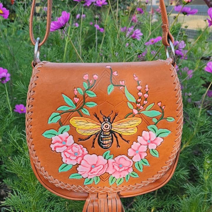 Bruin Bumble Bee schoudertas - Bruin voor groothandel op Faire2