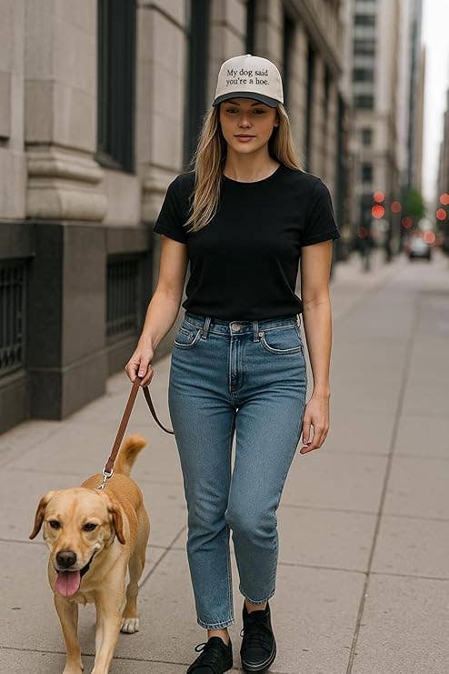 Funky Junque – Engroshandel Trucker hat - Unisex – 2-Tone Kasket - Min Hund Sagde, at Du er en Hoe - Sort/Beige1