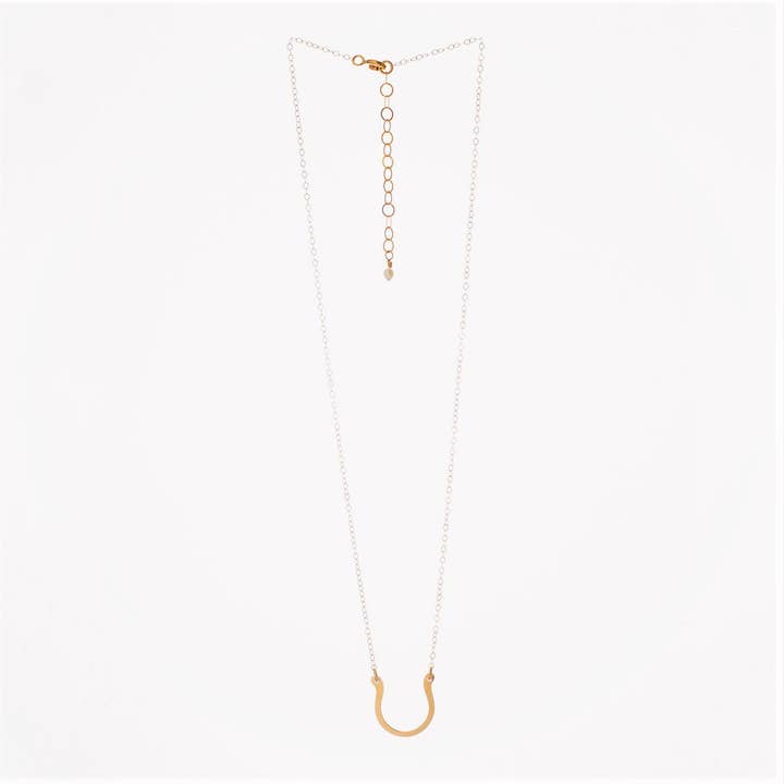 Collier Fer à Cheval Forgé pour la vente par J. Mills Studio