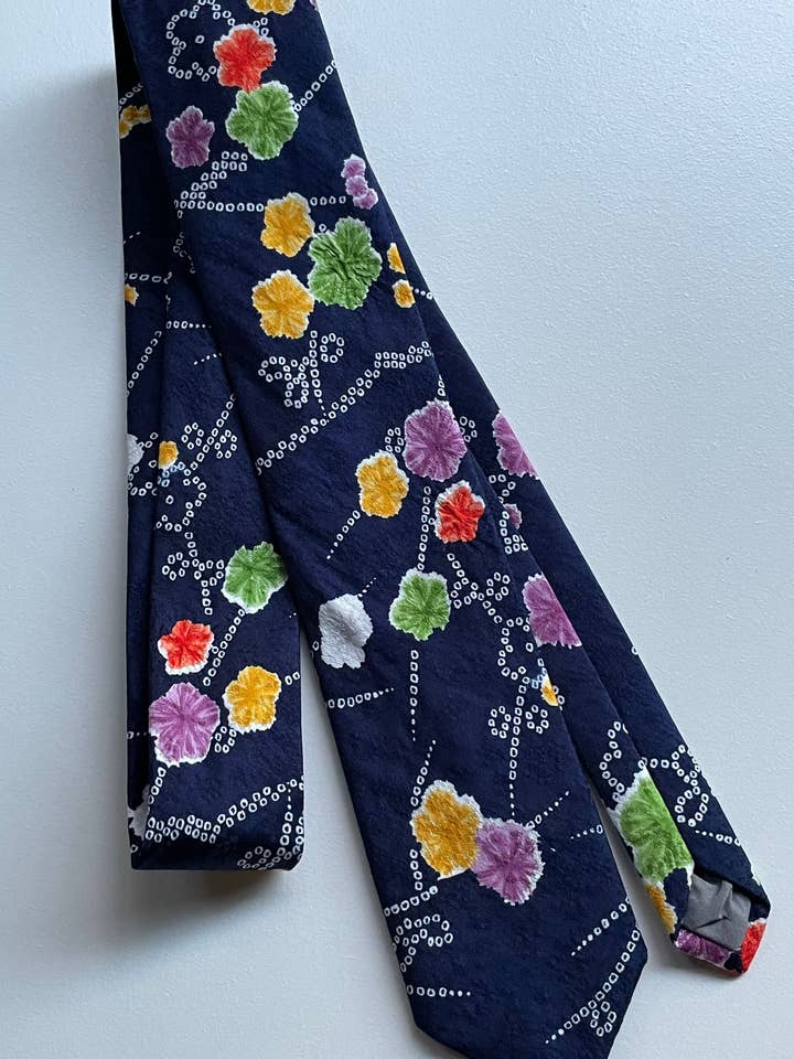 Dunkelblaue Shibori-Krawatte für den Großhandel von Koi Girl