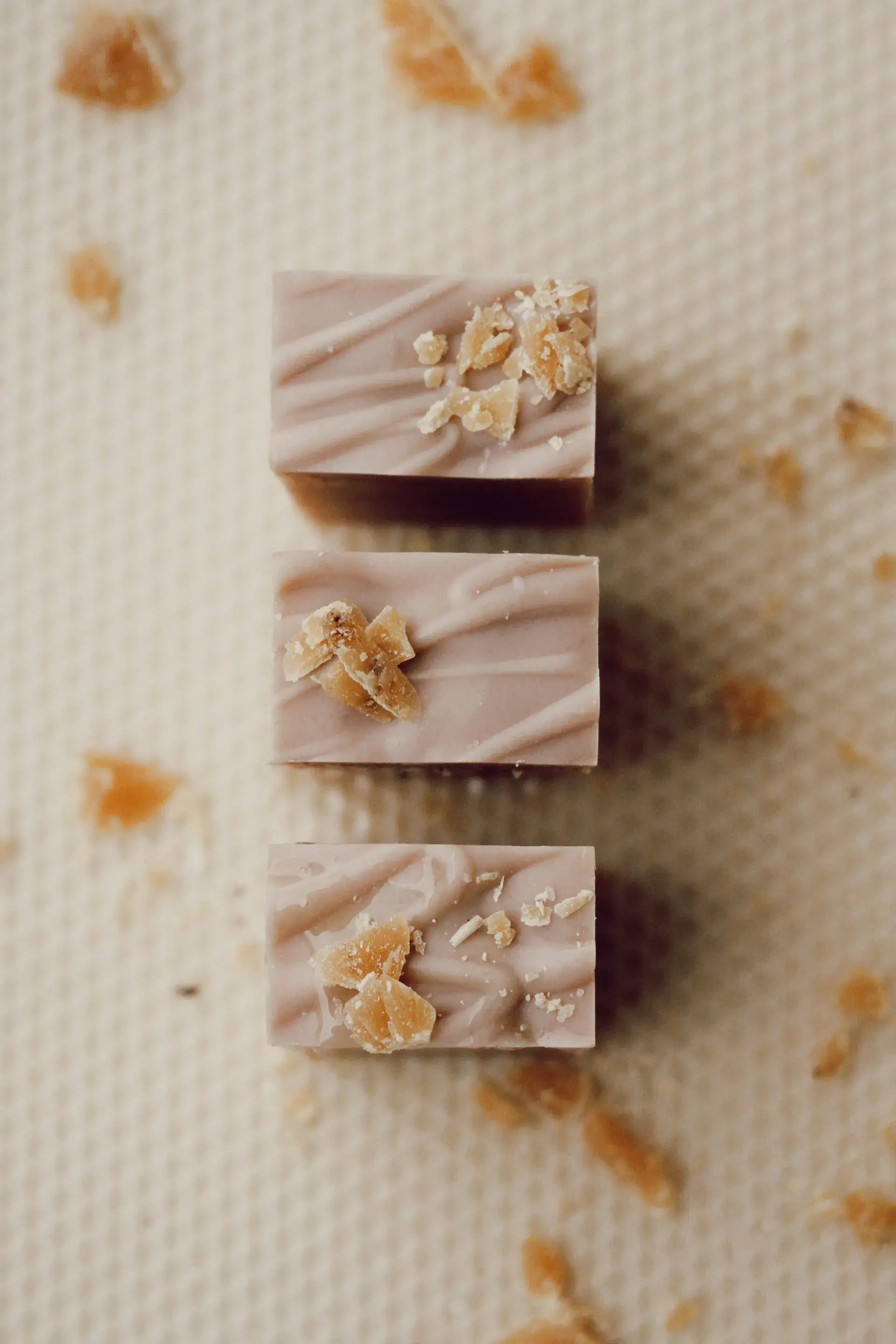 Nous Le Savons - Wholesale Bar Soap - Beeswax & Honey Soft Soap2