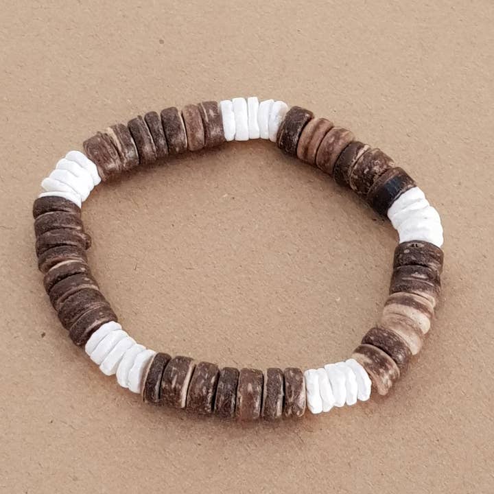 Shell bracelet with 8mm wooden beads SB-2036 für den Großhandel von Gloria-Maris