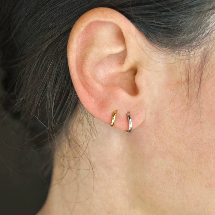 Blueyejewelry - Wholesale Huggie Earrings - Thin Sterling Silver Huggies - Simple Tiny Hoop Earrings3