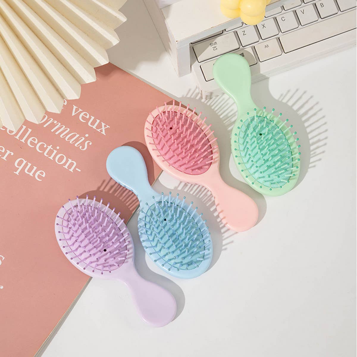 ACCITY - Wholesale Hair Brush/Comb - CHILDREN COMPACT MINI CUTE HOME MASSAGE COMB_CWMM09003