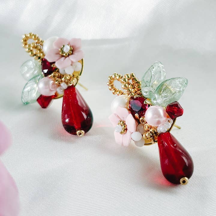 Florecimiento audaz: pendientes de ramo de enero para venta al por mayor de Lovanju