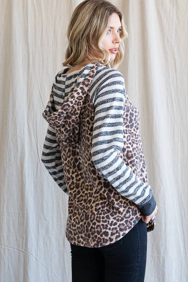 7th Ray – Großhandel Hoodie – Damen – Leopardenstreifen Ärmel Kordelzug Kapuzenpullover T443615