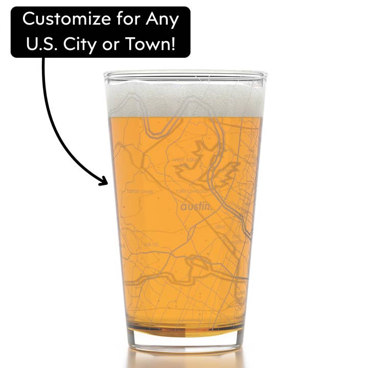 GRAVURE PERSONNALISÉE - Carte de ville / village des États-Unis - Verre à bière - 16 oz pour la vente par Well Told