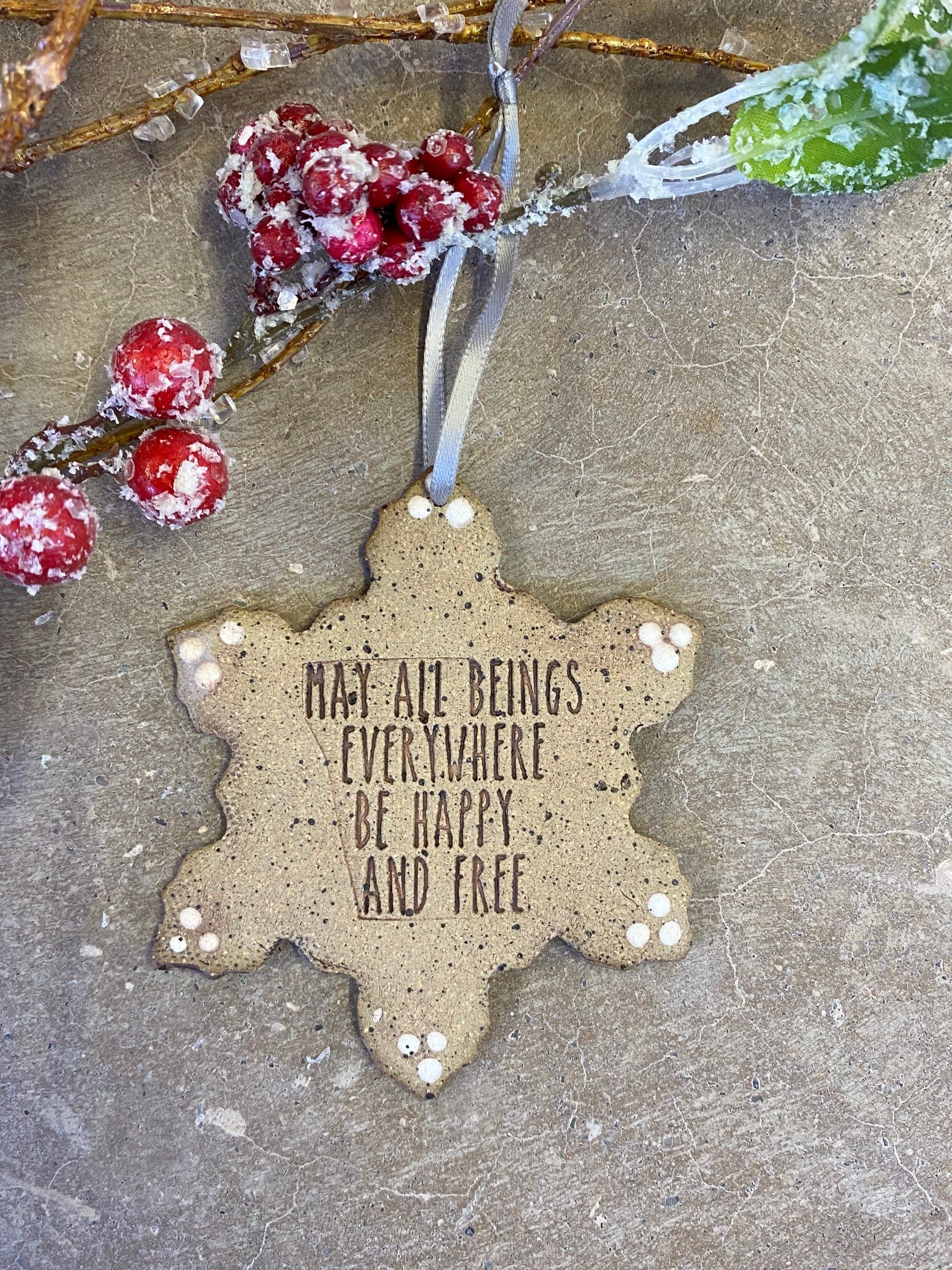 Stonehouse Pottery – wholesale Ornament – Ceramic Snowflake Ornament1