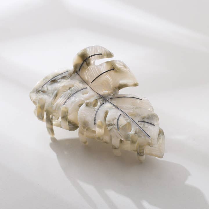 Assortiment Grande pince à griffes feuille de Monstera en vente sur Faire7