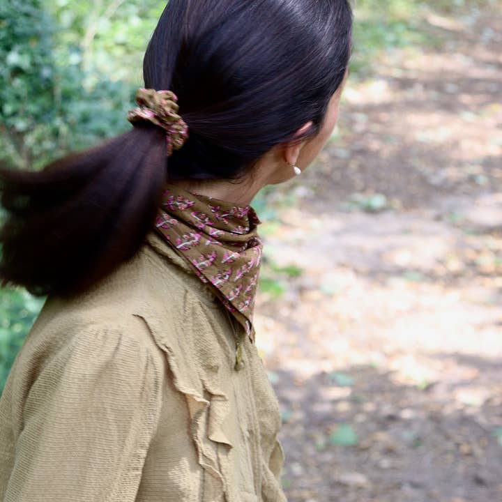 Maho - Wholesale Scrunchie - Women's - Bridget Olive Flowers5