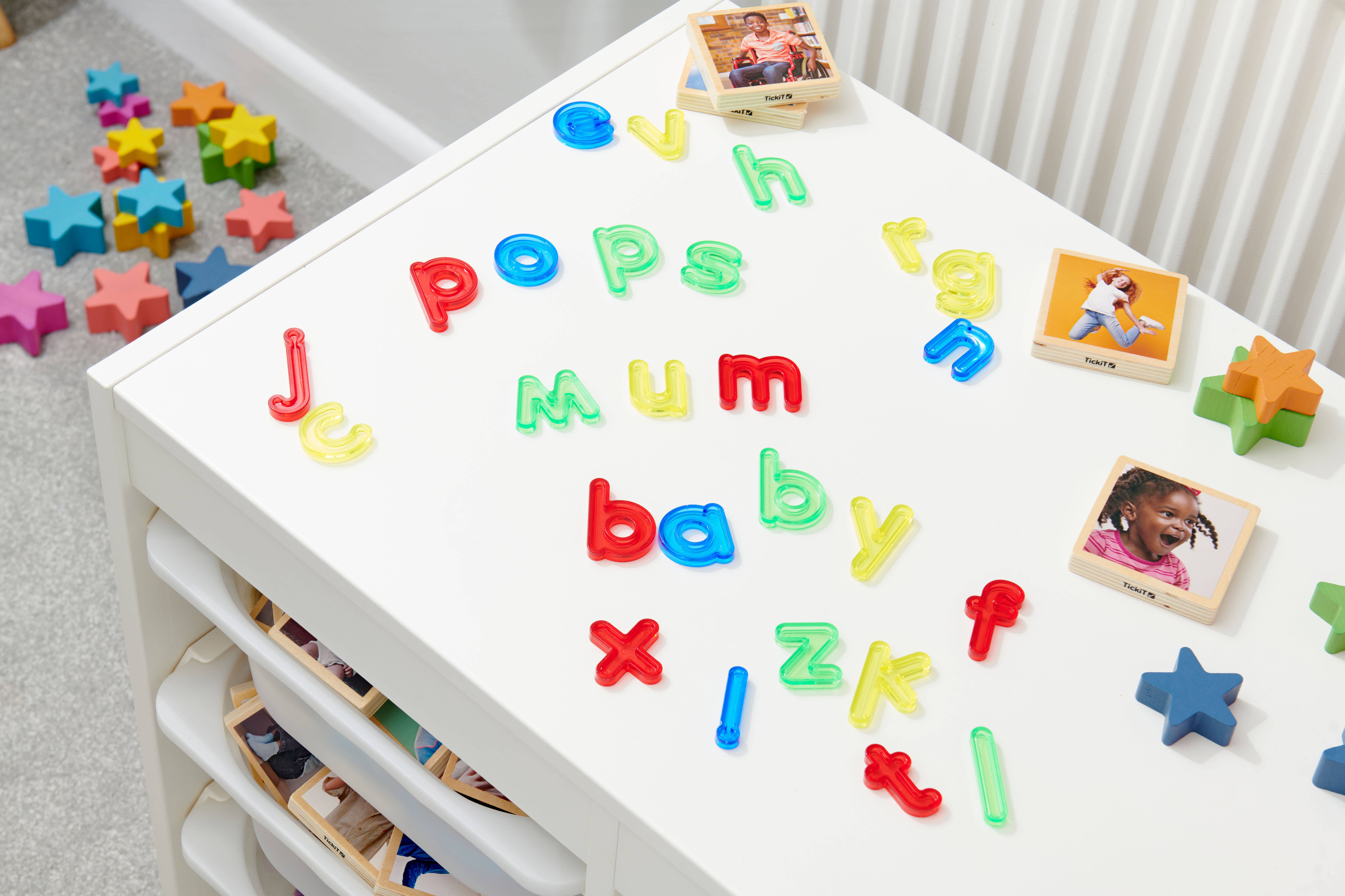 Commotion (Europe) BV – Engroshandel Legetøjssæt - Børn – Gennemsigtige små bogstaver - pk. 262