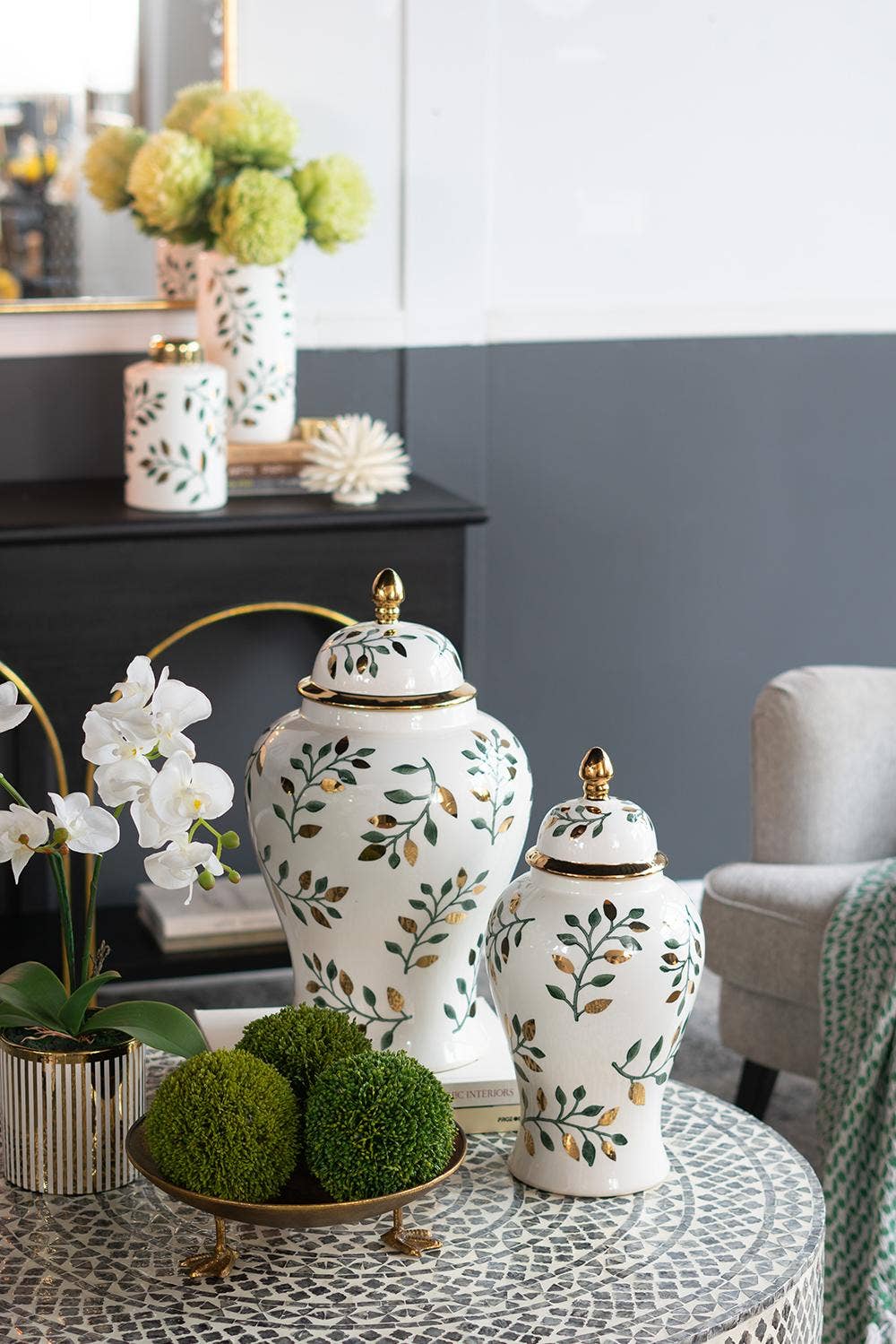 A&B Home Group Inc. - Wholesale Decorative Tray - S/2 D12x3" Gold Iron Accent Trays with Duck Feet5