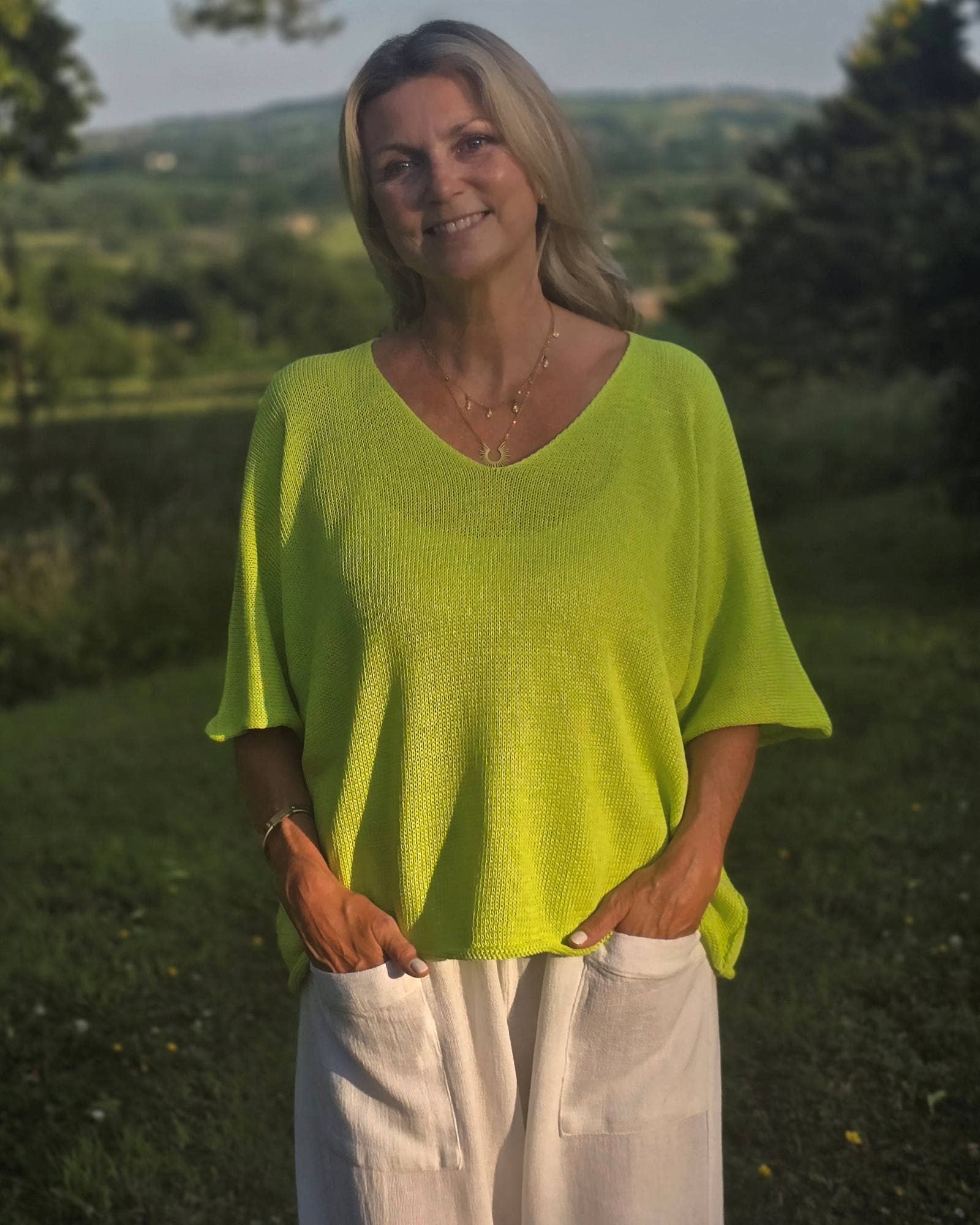 Cadenza Italy Ltd - Wholesale Knit Top - Women's - Cotton Blend V Neck Tunic Top16