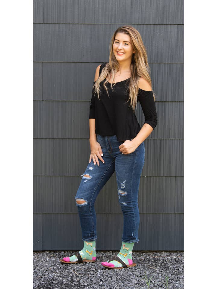 V-Toe Socks, Inc – wholesale Socks – Unisex – V-Toe Split Toe Novelty Socks Llama Green Big Toe Tabi1