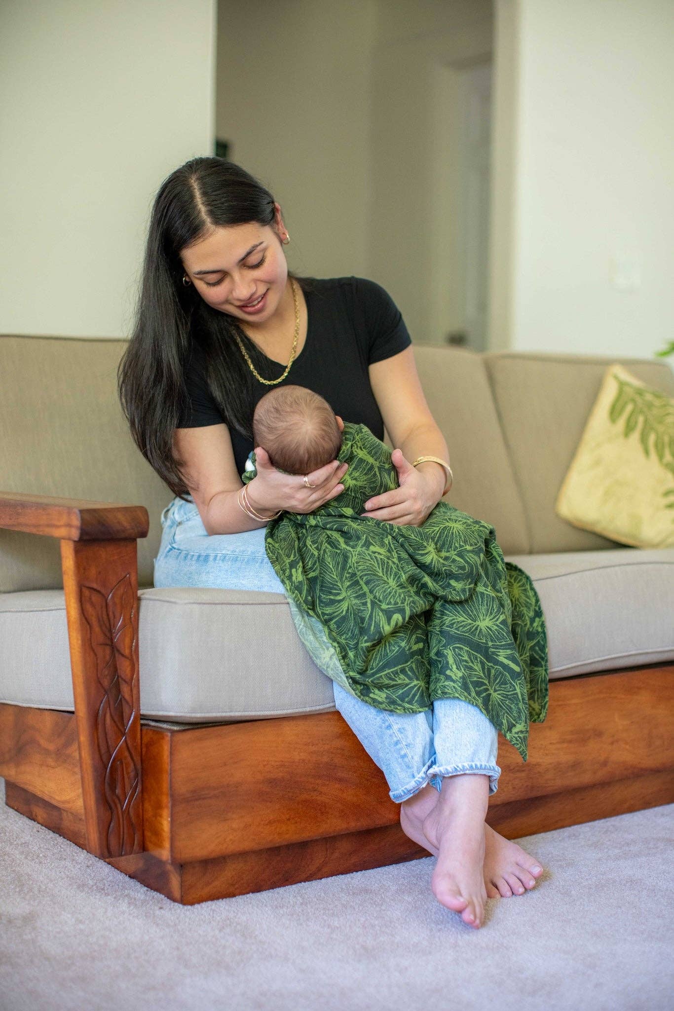 The Keiki Dept - Wholesale Swaddle - Baby - Green Kalo Scribble Kapa Moe - Hawaiian Bamboo Swaddle4