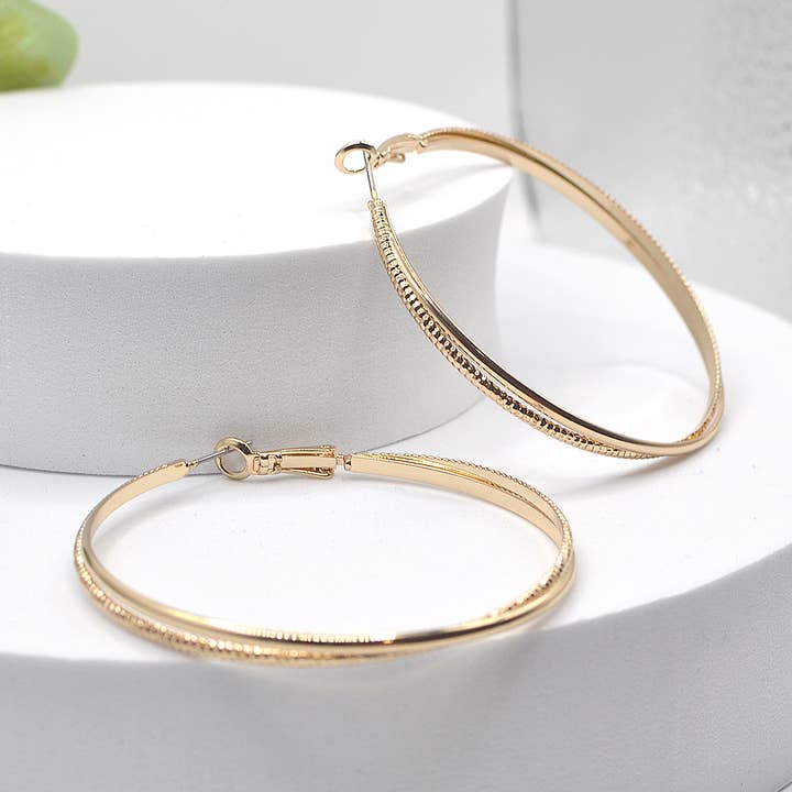 Brass Texture Round Interlocking Hoop Earrings Ring Clip for wholesale by StarryNYC