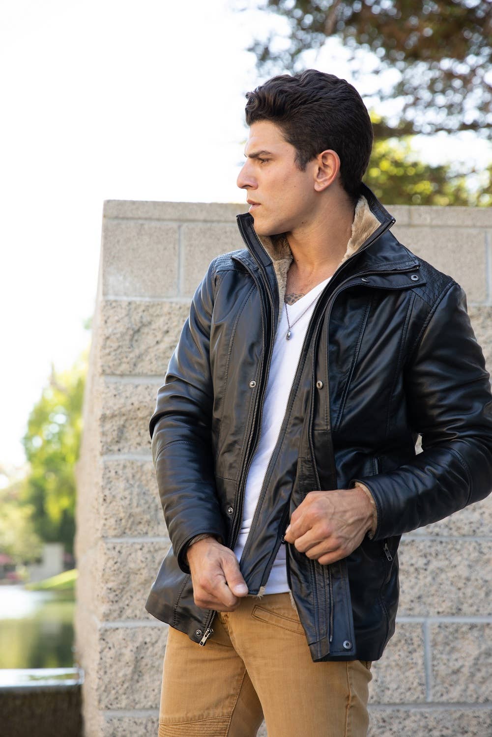 Negro Abrigo de piel de cordero Tiberius Premium para hombre de venta al por mayor en Faire7