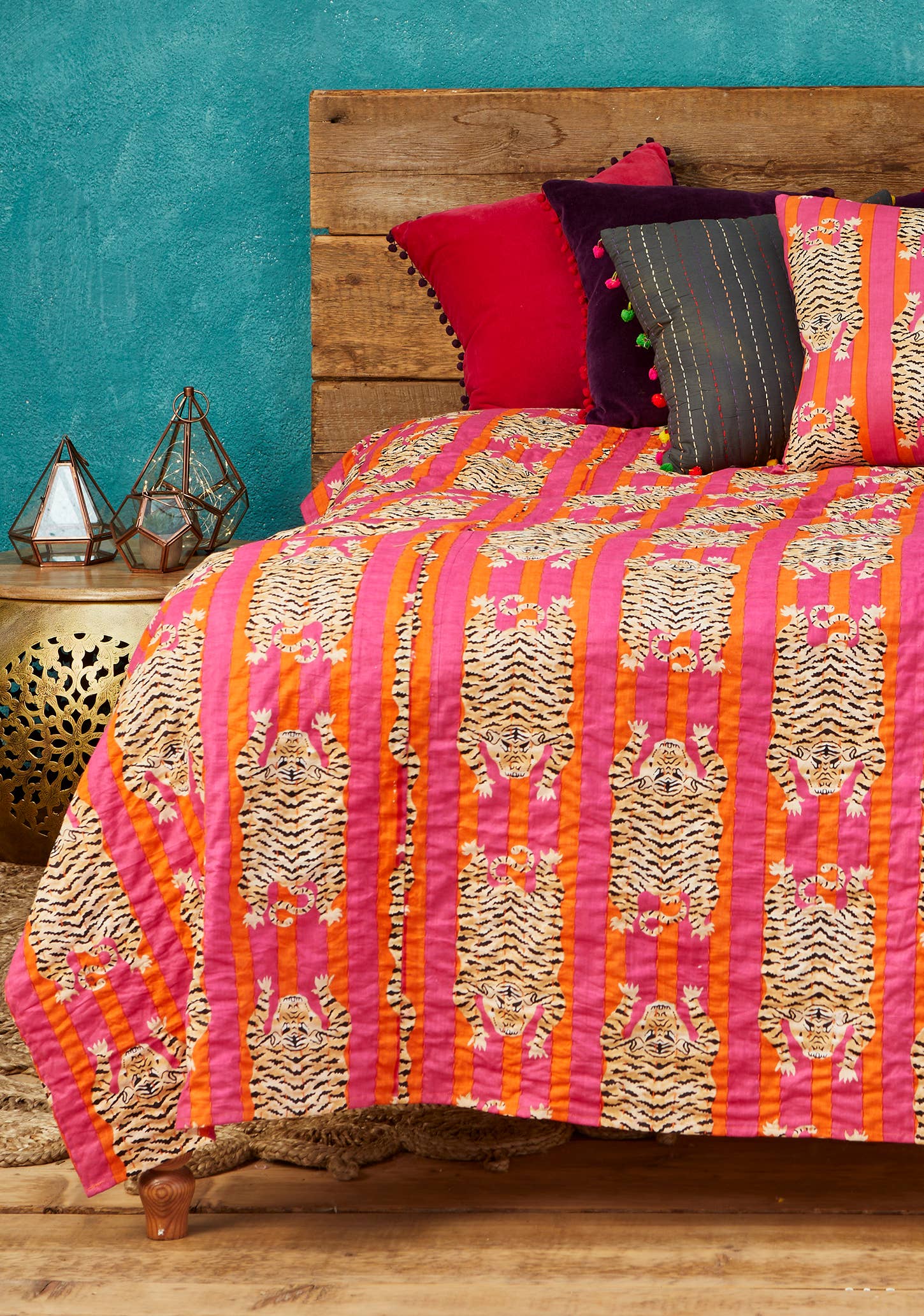 Namaste - Wholesale Throw Blanket - Tiger Stripe Kantha Bed Throw, 200 X 230cm
