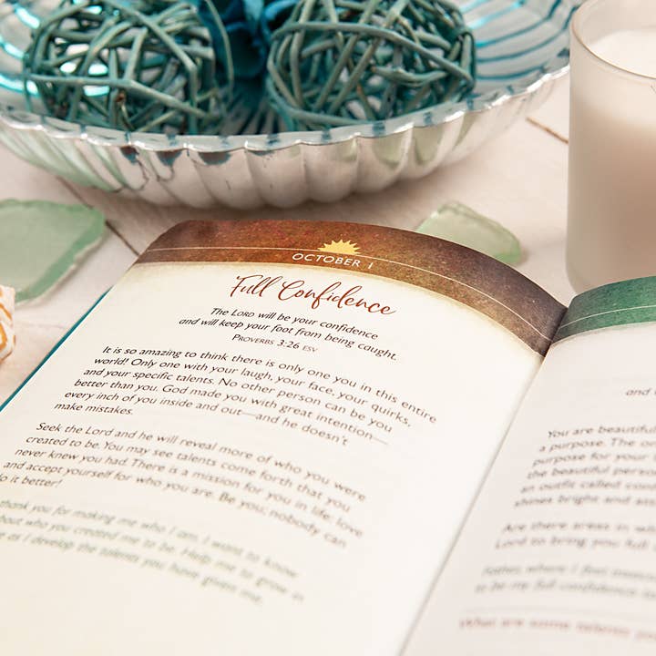 BroadStreet Publishing Group, LLC - Wholesale Religion - Be Strong and Courageous (Morning & Evening Devotional)2