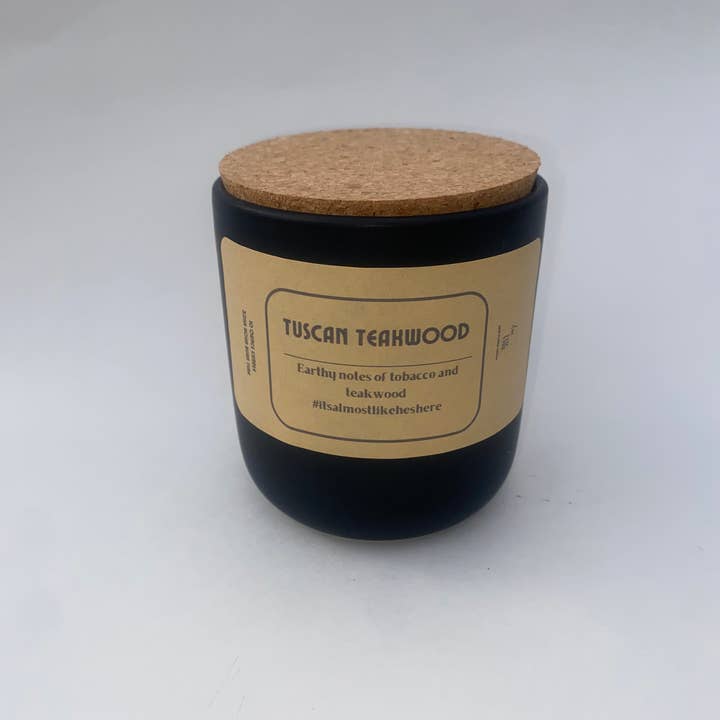 Bois de teck toscan pour la vente par I Am The Vibe