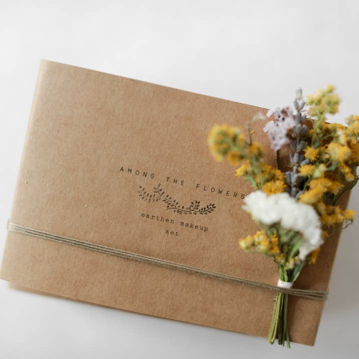 Among the Flowers - Wholesale Makeup Highlighter - Earthen Makeup Set4