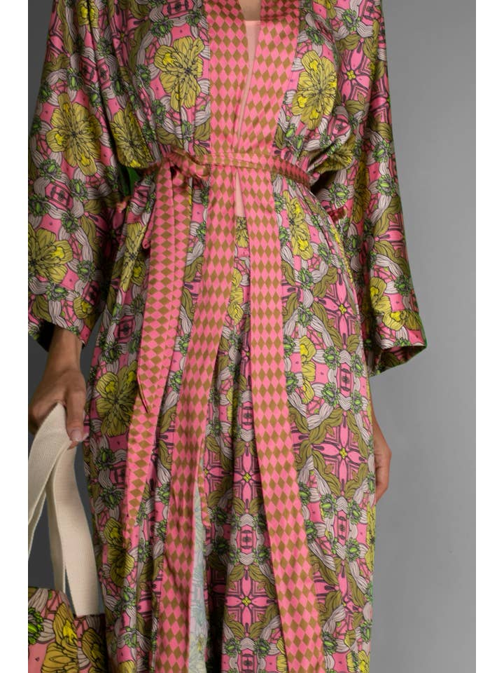 Nuvula - Wholesale Robe - Women's - Relaxed Fit Exotic Duchess Floral Satin Kimono Long Robe