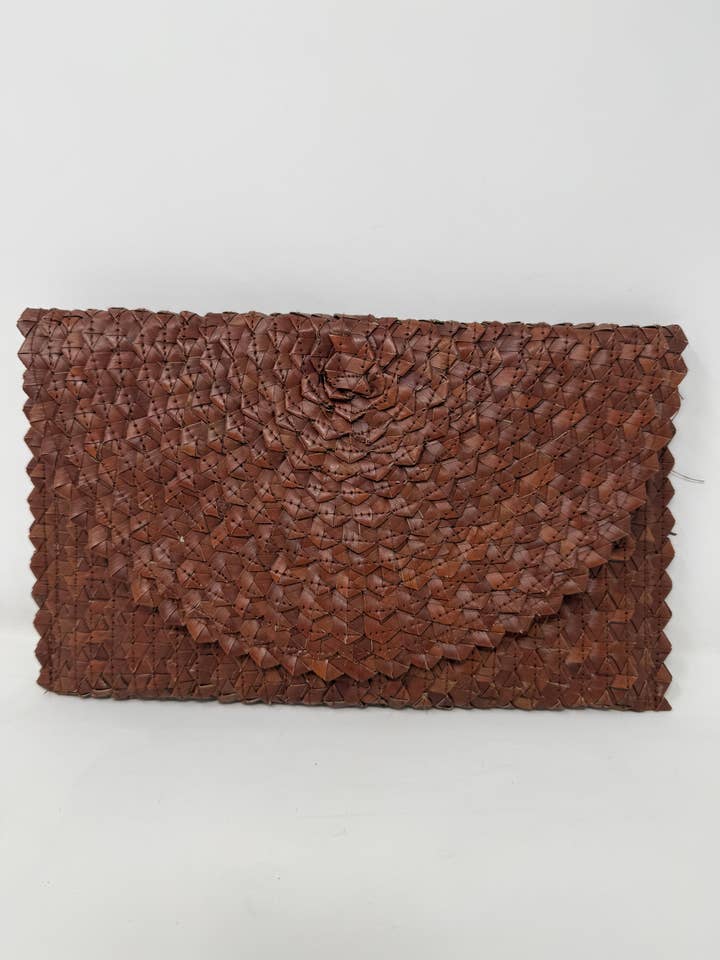 Borsa a mano intrecciata in foglie di Pandano per la vendita all'ingrosso da parte di Nai Gifts