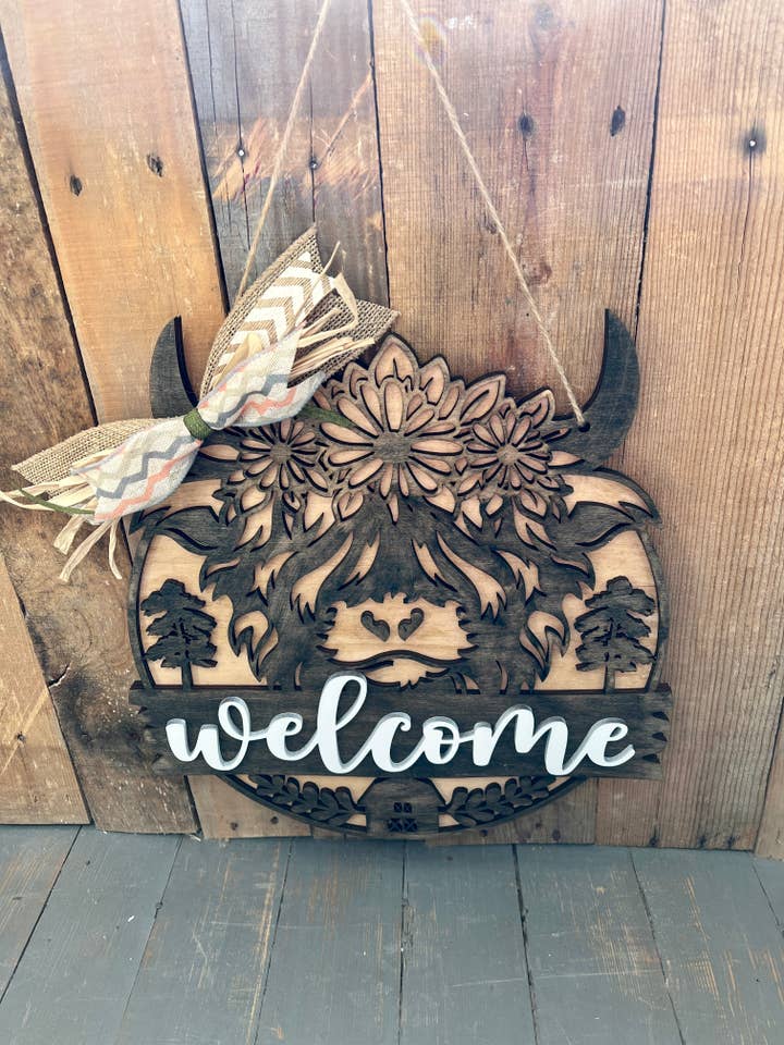 Letrero, Colgador de Puerta de Bienvenida con Vaca Highland, manualidad DIY para venta al por mayor de Rustic Home Co LLC