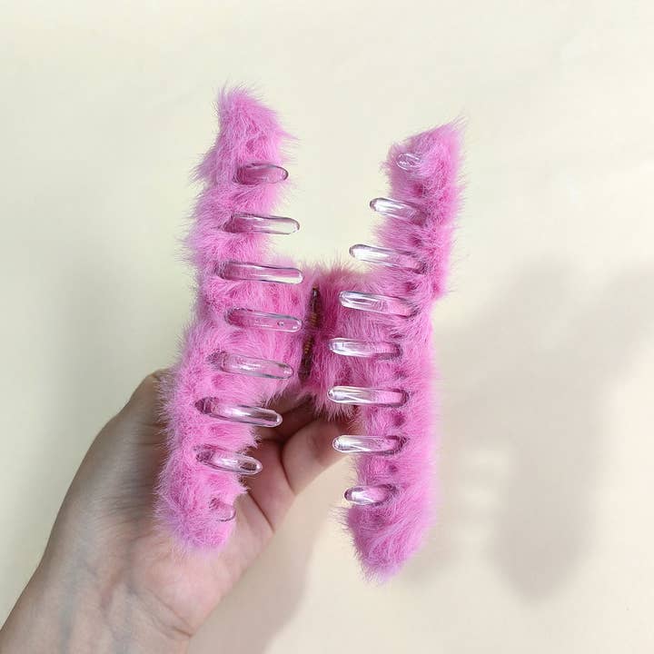 ACCITY - Wholesale Hair Clip - Women's - MULTICOLOR FAUX RABBIT FUR HAIR CLAW CLIP TWIST_CWAHA015322