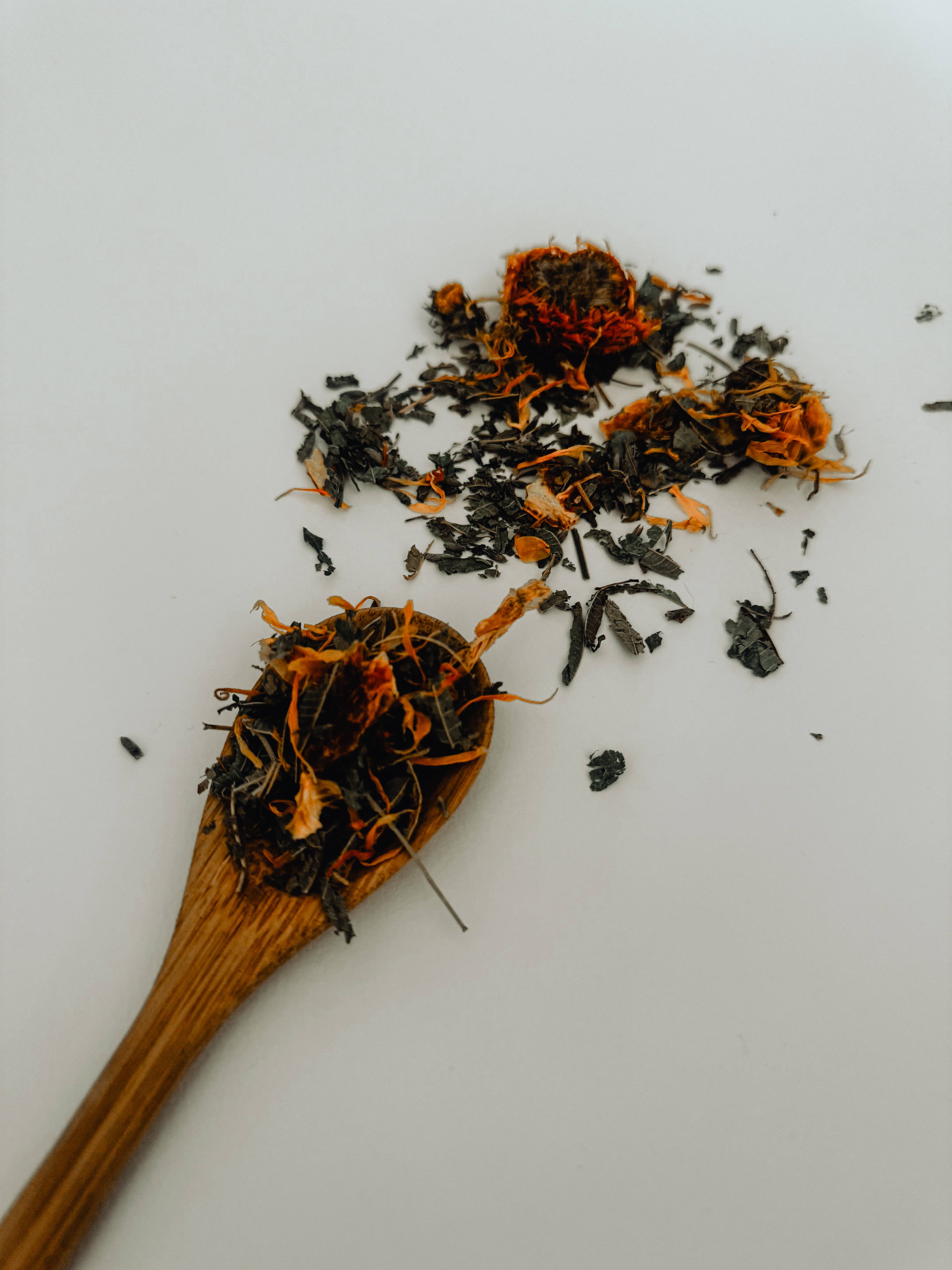 Lunaia - Wholesale Loose Tea - Full Moon Loose Herbal Tea Blend2