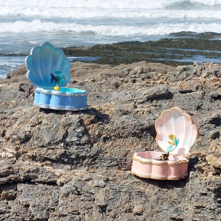 TROUSSELIER SAS - Wholesale Jewelry Box/Organizer - Kids - Mermaid Collector Jewelry Box in Shell3