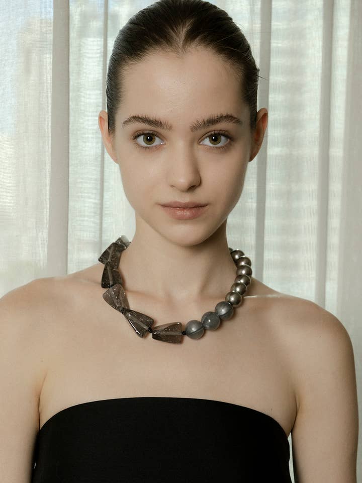 Collana Chunky con Bilanciamento Angolare per la vendita all'ingrosso da parte di Le Zohar