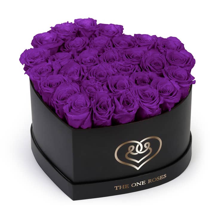 Lila rosor | Svart ”Love” -låda för wholesale av The One Roses