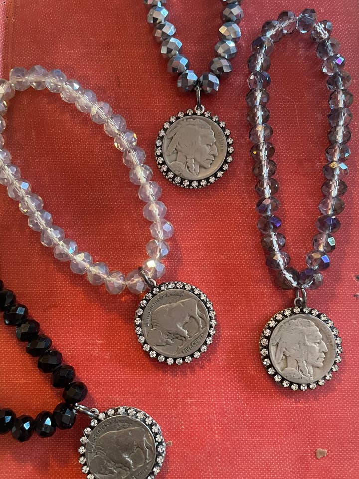 Bracelets en nickel Buffalo/Indianhead - Western/Ranch/Sud-Ouest pour la vente par Savannah Hoffman Designs Artisan Jewelry