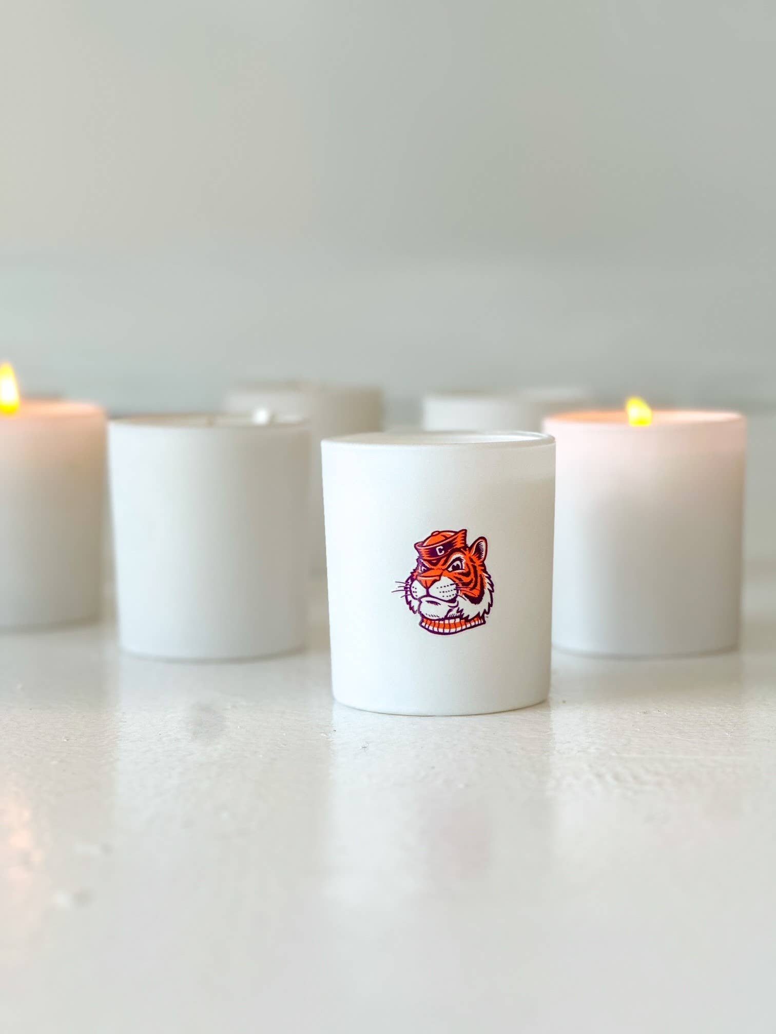 Bungalow South – Vela em jarro/copo por atacado – Vela de 10 oz da Coleção Collegiate6