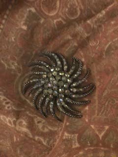 Hip Vintage Hats & More - Wholesale Broche - Echt hippe prachtige vintage hoedspeld of broche/speld1