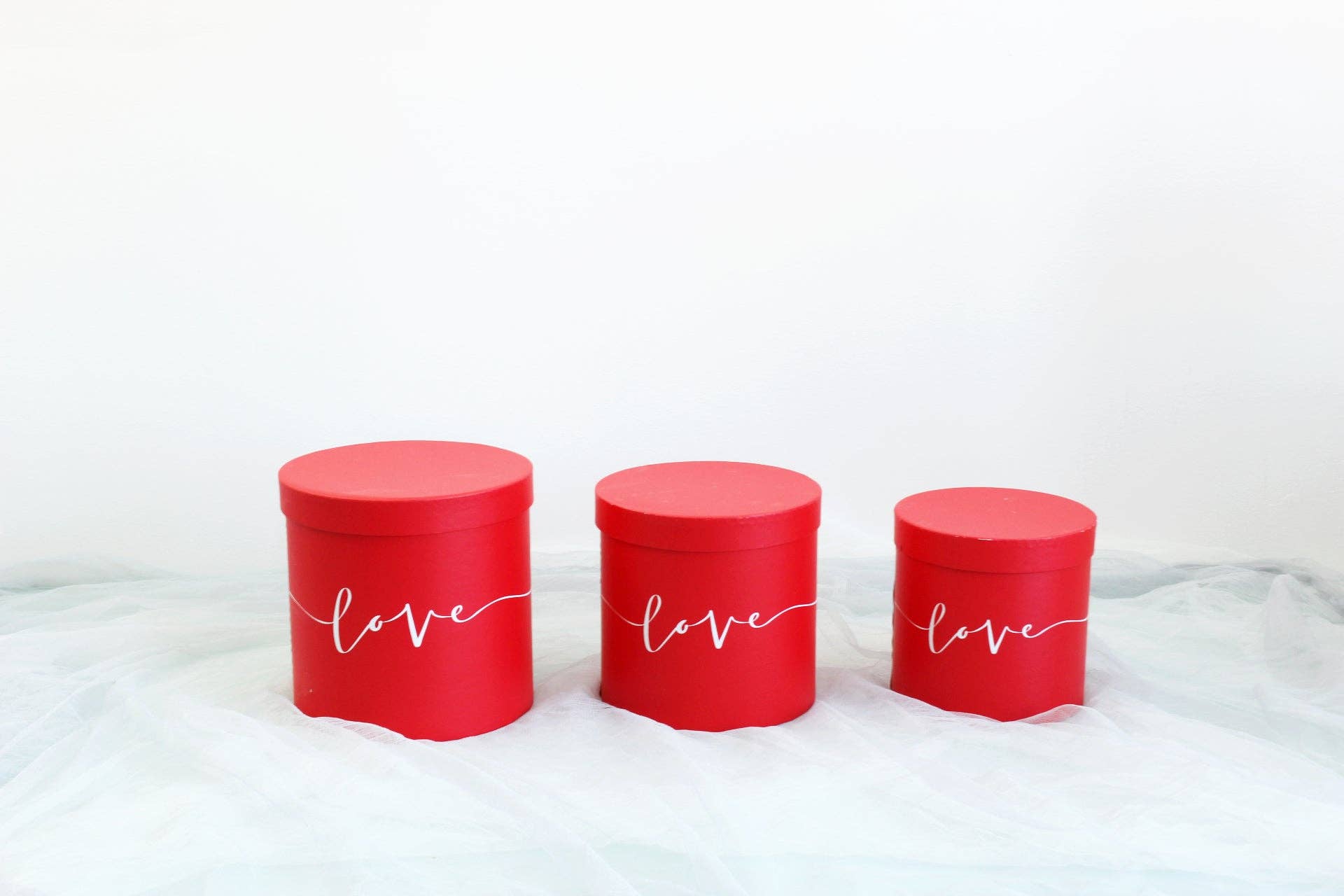 Elegant Design Supply - Wholesale Gift Box - Love Pattern Round Hat Flower Box1