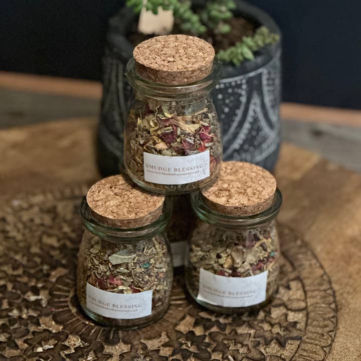 BÉNÉDICTION CONTRE LES TACHES pour la vente par Transforming Lives