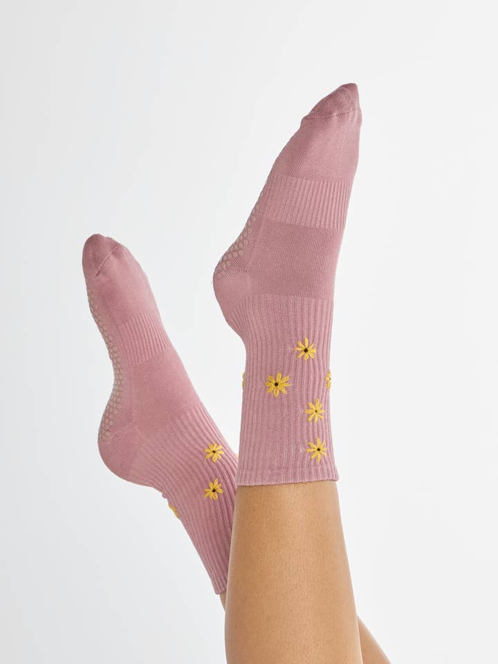 The Daisy Grip Sock for wholesale by LUCKY HONEY